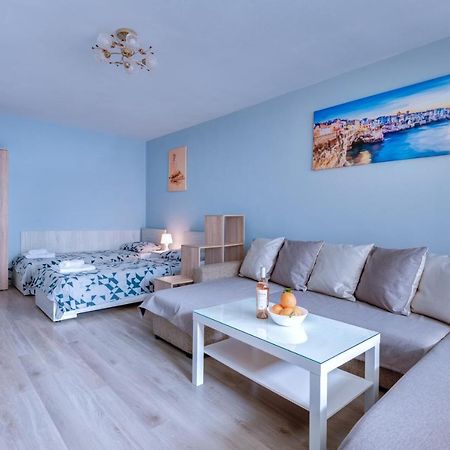 Daisy - 3 Room And Kitchen Apartment In Lazur Бургас Екстериор снимка