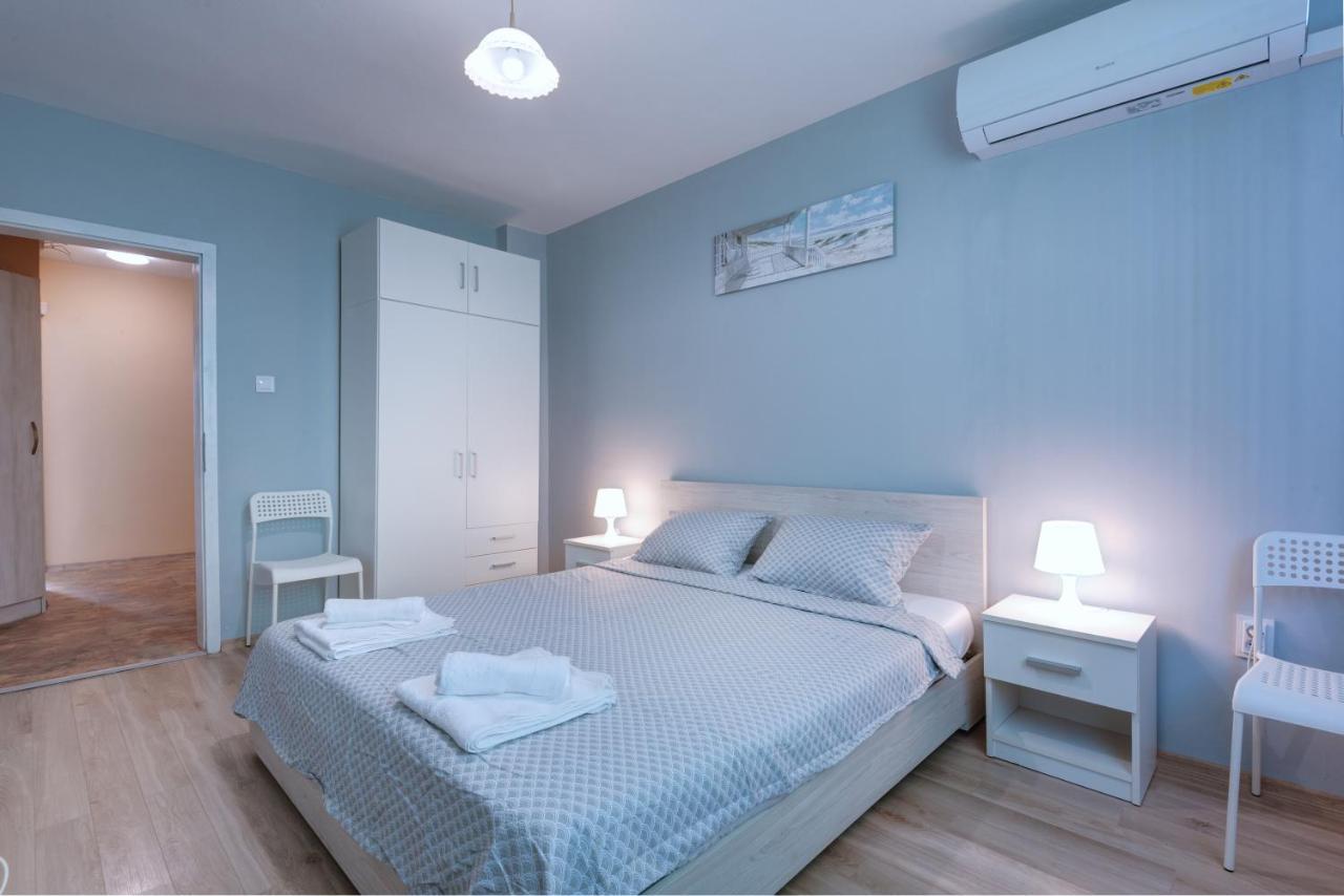 Daisy - 3 Room And Kitchen Apartment In Lazur Бургас Екстериор снимка